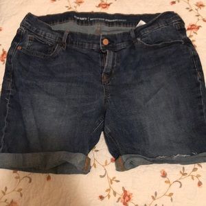 Old Navy Boyfriend Jean Shorts